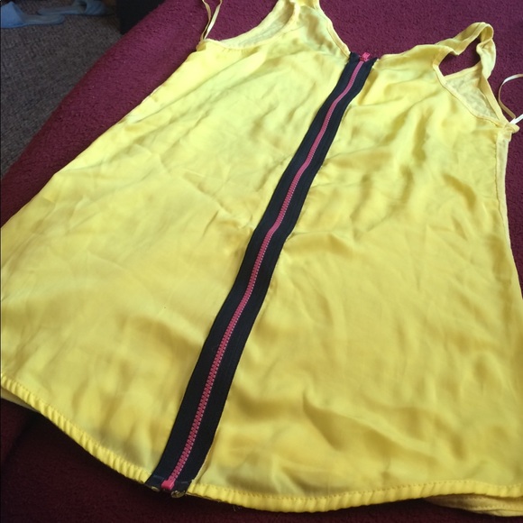 Top - Picture 2 of 8